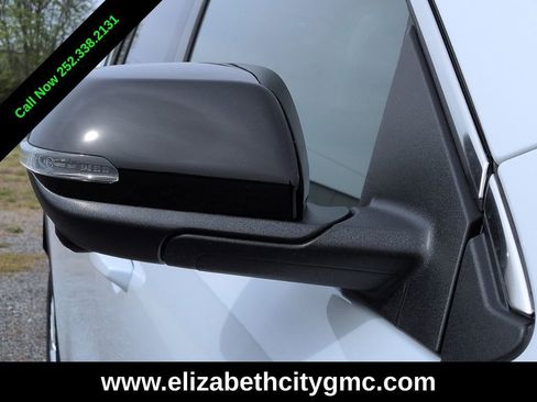New 2026 GMC Acadia Elevation w/ Elevation Premium Package FWD image 12