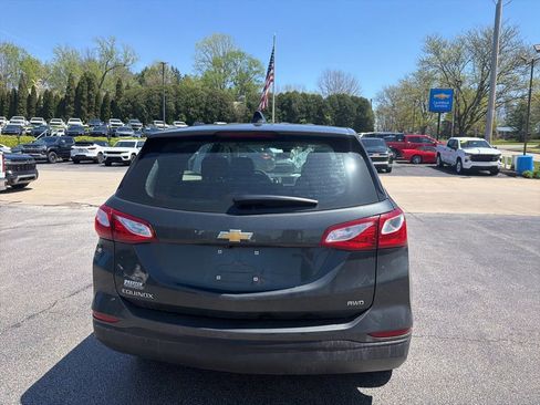 Used 2020 Chevrolet Equinox LS AWD/4WD image 4