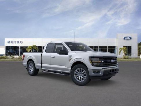 New 2026 Ford F150 XLT w/ XLT Chrome Appearance Package RWD image 7