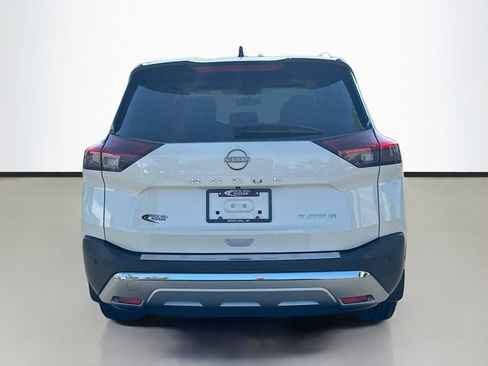 Used 2022 Nissan Rogue Platinum w/ Head-Up Display Package FWD image 6
