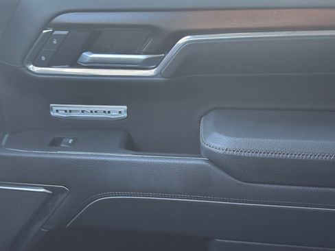 Certified 2025 GMC Sierra 1500 Denali w/ Denali Reserve Package image 30