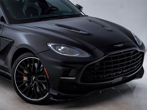 Used 2023 Aston Martin DBX 707 image 4