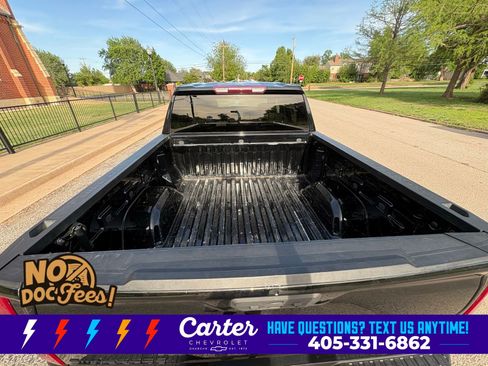 Used 2023 Chevrolet Silverado 1500 RST w/ Z71 Off-Road Package AWD/4WD image 8