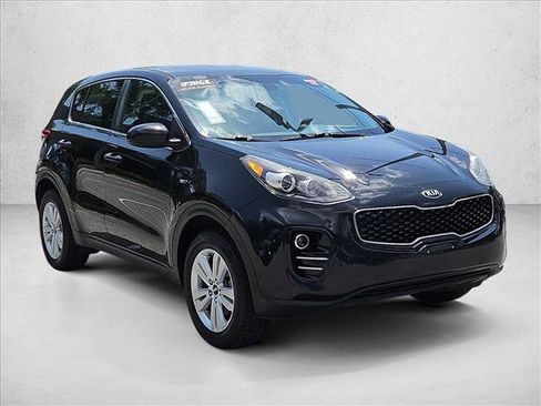 Used 2017 Kia Sportage LX AWD/4WD image 3