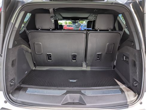 Certified 2024 Cadillac Escalade Premium Luxury w/ LPO, Floor Liner Package AWD/4WD image 18