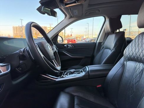 Used 2025 BMW X7 xDrive40i image 27