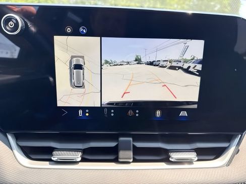 Used 2025 Chevrolet Equinox LT w/ Convenience Package II AWD/4WD image 26