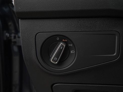 Used 2024 Volkswagen Tiguan SE R-Line image 18