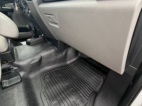 Used 2017 Ford F550 4x4 Regular Cab Super Duty image 45