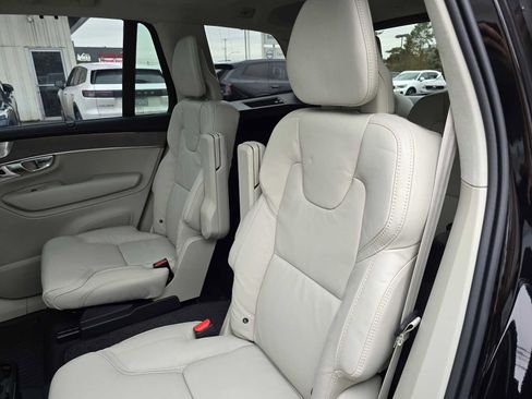 New 2026 Volvo XC90 T8 Ultra w/ Lounge Package image 17
