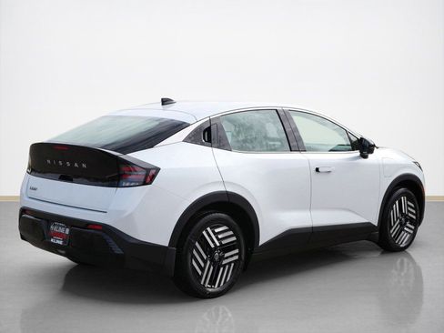 New 2026 Nissan Leaf SV+ FWD image 2