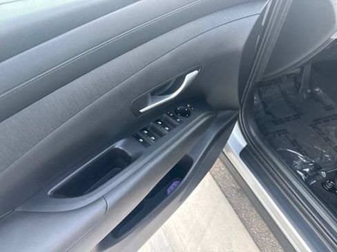 Used 2025 Hyundai Tucson SEL FWD image 11