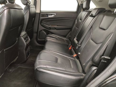 Used 2016 Ford Edge Titanium w/ Equipment Group 301A AWD/4WD image 18