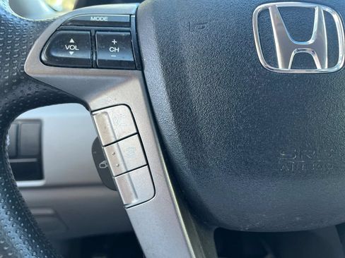 Used 2016 Honda Odyssey LX image 16