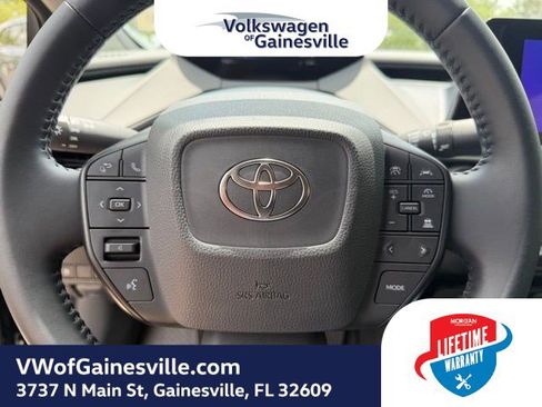Used 2025 Toyota Prius LE FWD image 19