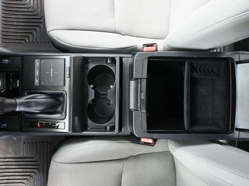 Used 2023 Lexus GX 460 w/ Black Line Special Edition AWD/4WD image 38