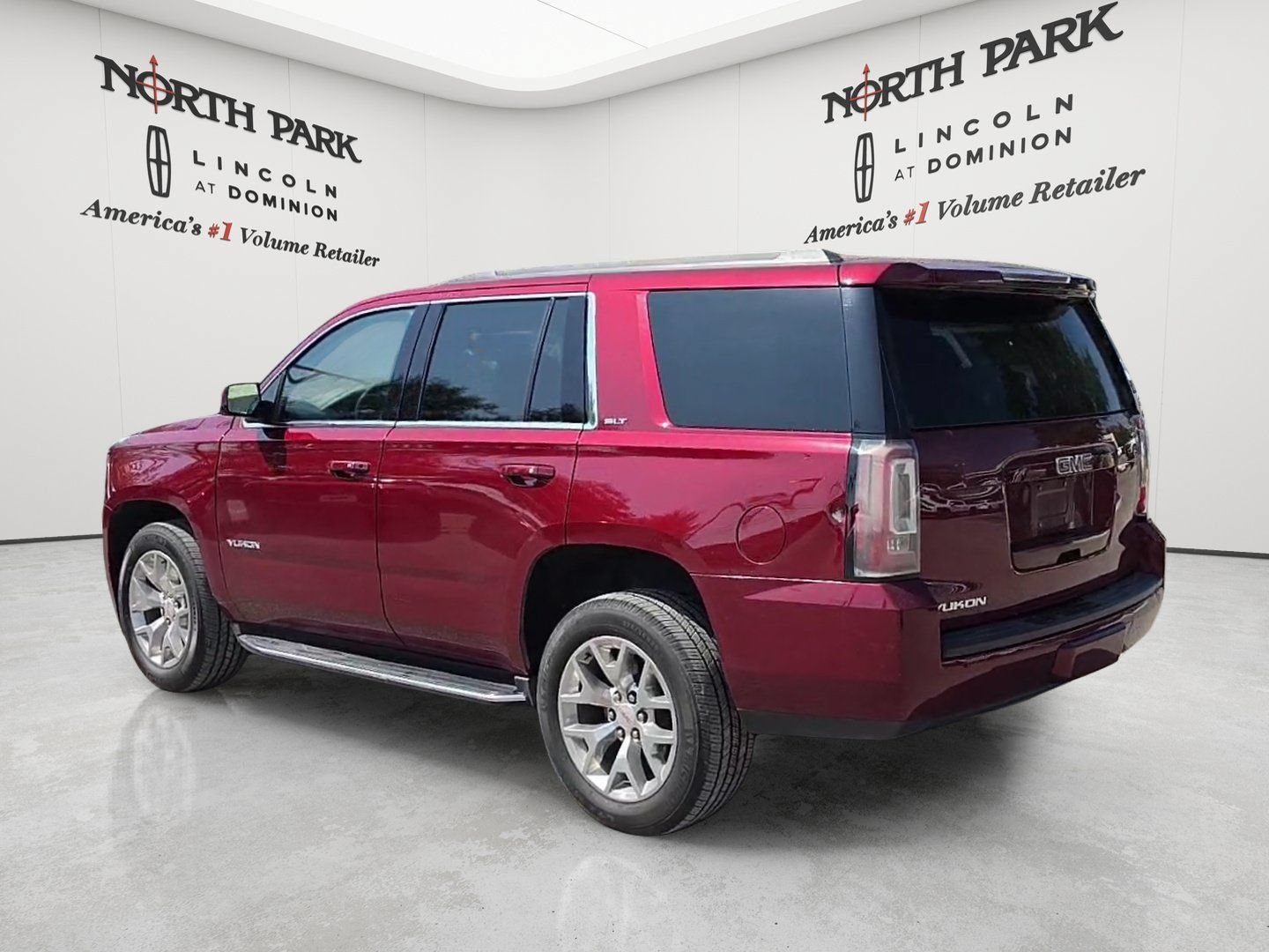 Used 2019 GMC Yukon SLT w/ Open Road Package RWD image 3