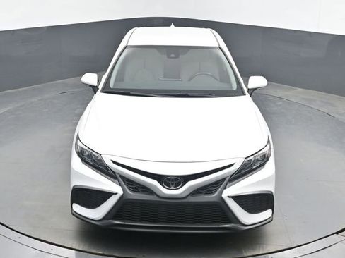 Used 2023 Toyota Camry SE FWD image 14