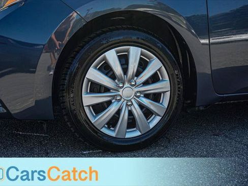 Used 2015 Toyota Corolla LE FWD image 16