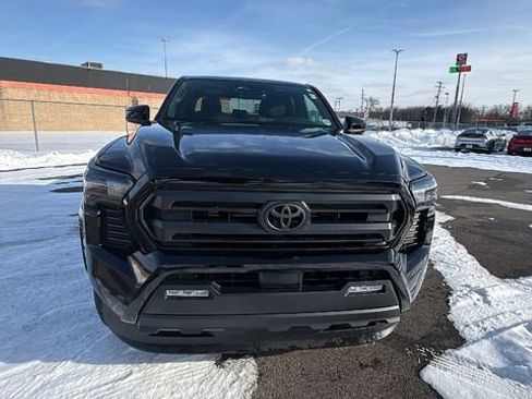 New 2026 Toyota Tacoma SR5 image 9