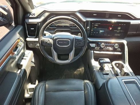 Used 2022 GMC Sierra 1500 Denali AWD/4WD image 8
