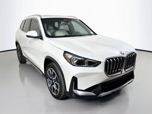 New 2026 BMW X1 xDrive28i w/ Convenience Package AWD/4WD image 3