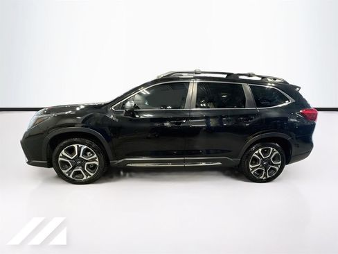Used 2023 Subaru Ascent Limited w/ Technology Package AWD/4WD image 8