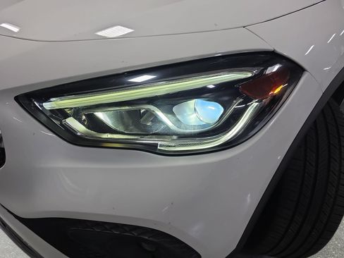 Used 2021 Mercedes-Benz GLA 250 w/ Premium Package image 30