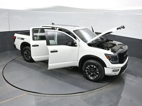 Used 2023 Nissan Titan PRO-4X w/ Pro-4x Convenience Package AWD/4WD image 71