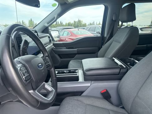 Used 2024 Ford F150 XLT w/ Mobile Office Package image 20