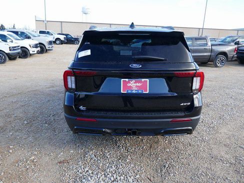 New 2026 Ford Explorer ST-Line w/ ST-Line Street Pack image 5