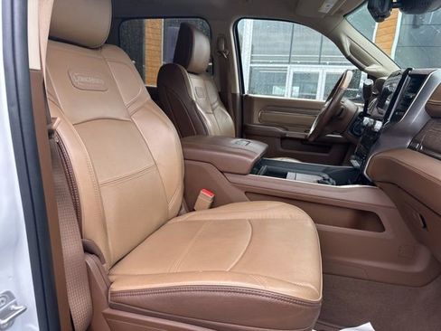Used 2022 RAM 3500 Limited AWD/4WD image 14