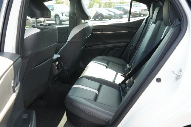 Used 2025 Toyota Camry SE FWD image 15
