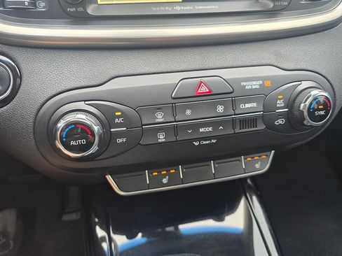 Used 2016 Kia Sorento SX FWD image 32