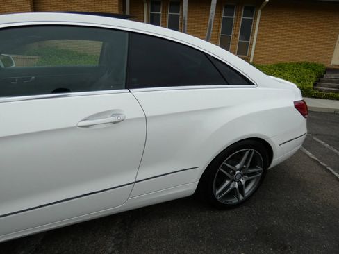 Used 2014 Mercedes-Benz E 350 4MATIC Coupe image 8