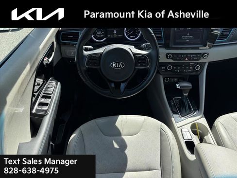 Used 2019 Kia Niro EX FWD image 23