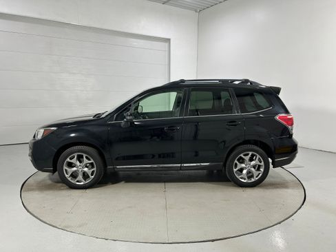 Used 2018 Subaru Forester 2.5i Touring w/ Popular Package #3B AWD/4WD image 22
