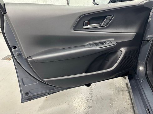 Used 2024 Toyota Prius Limited image 8