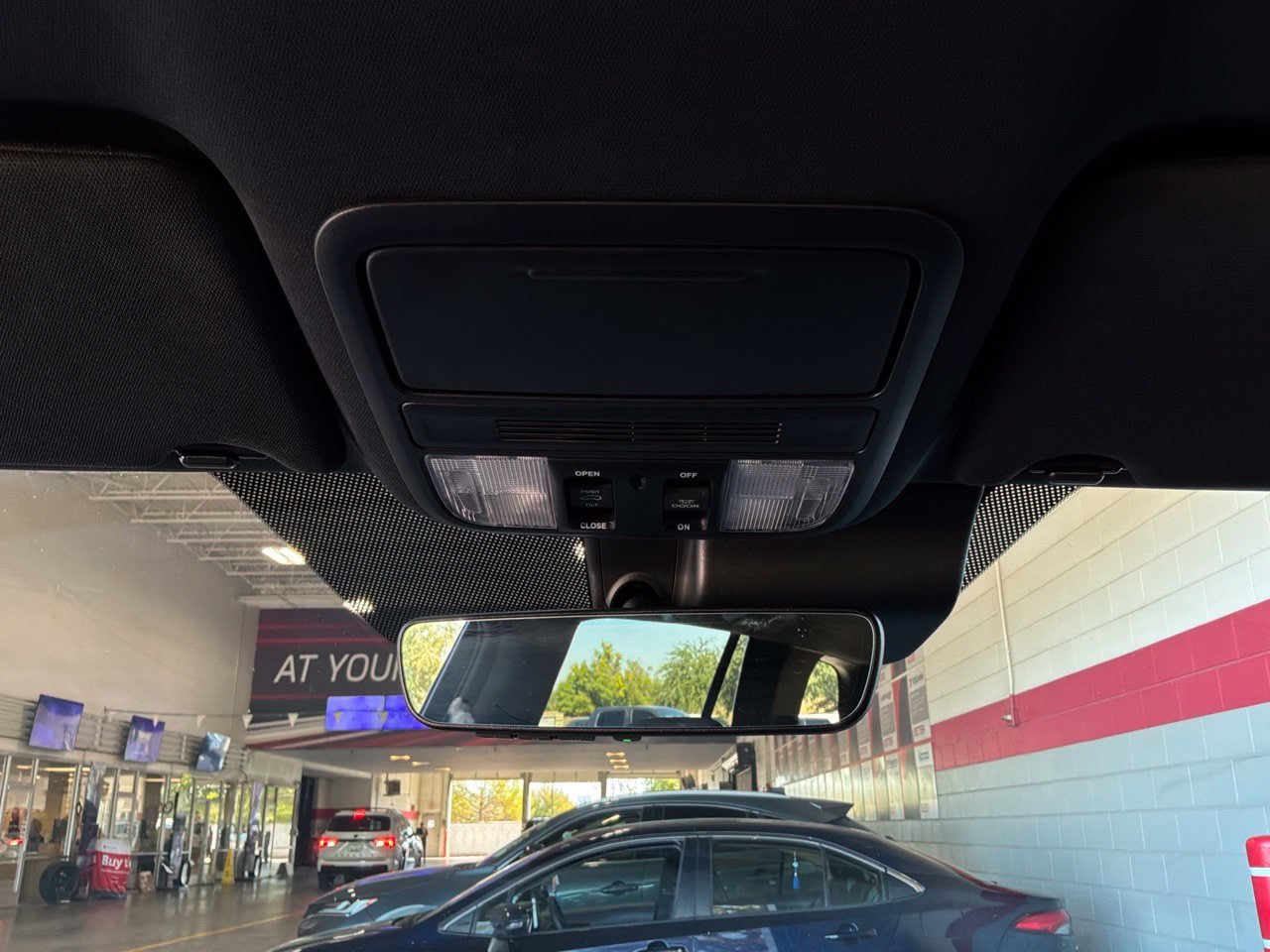 Used 2025 Honda Passport EX-L image 17