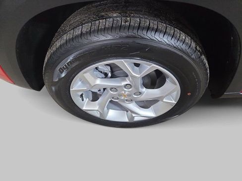 New 2026 Chevrolet Trax LS w/ LS Convenience Package FWD image 30