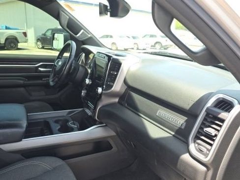 Used 2022 RAM 1500 Big Horn AWD/4WD image 35