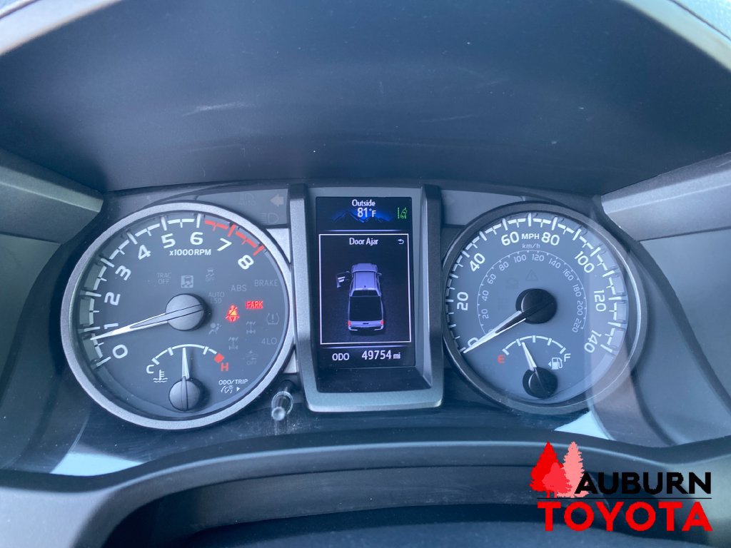Used 2020 Toyota Tacoma TRD Sport w/ TRD Premium Sport Package AWD/4WD image 15