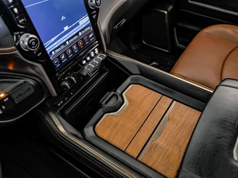 Used 2019 RAM 3500 Limited image 24