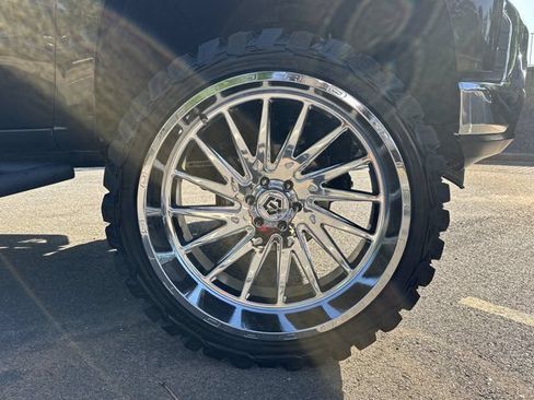 Used 2019 Chevrolet Silverado 1500 LT w/ All-Star Edition AWD/4WD image 14