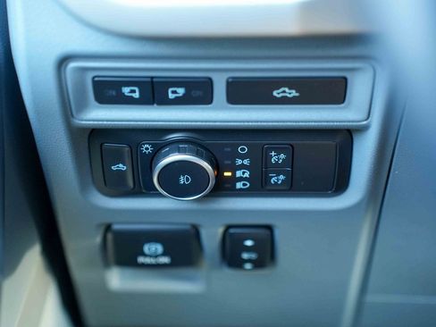 Used 2022 Ford F150 XLT w/ Equipment Group 302A High image 29