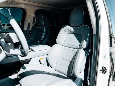 Used 2021 Lincoln Navigator Black Label w/ Cargo Convenience Package image 21