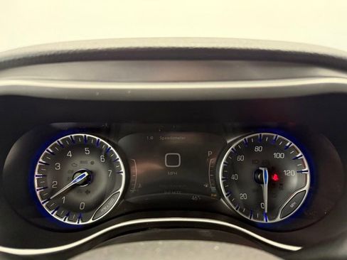 New 2026 Chrysler Pacifica Select image 33