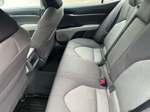 Used 2020 Toyota Camry LE image 25