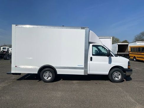 New 2025 Chevrolet Express 3500 w/ Power Convenience Package image 2