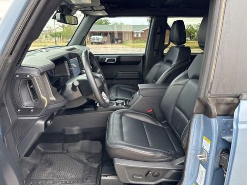 Used 2025 Ford Bronco Badlands AWD/4WD image 13
